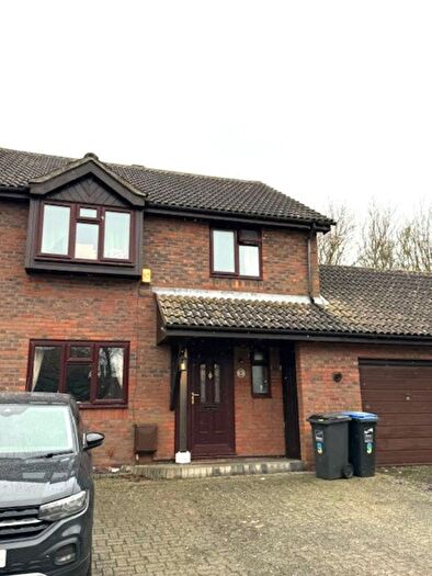 3 Bedroom Semi-Detached House To Rent In Beamont Close, Ramsgate, CT12