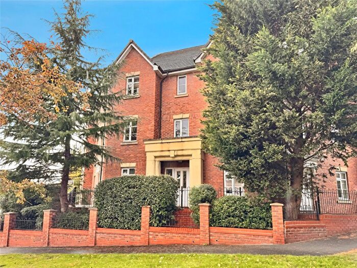 2 Bedroom Flat For Sale In Gadbury Fold, Atherton, Manchester, Greater Manchester, M46