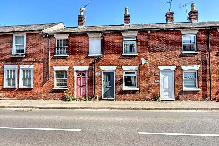 2 Bedroom Terraced House To Rent In Fordingbridge, SP6