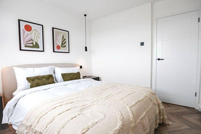 1 Bedroom Flat For Sale In Clapham Park Road, Clapham, London, SW4