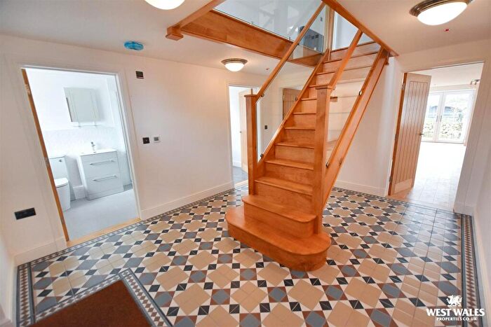4 Bedroom Detached House For Sale In Puncheston, Haverfordwest, SA62
