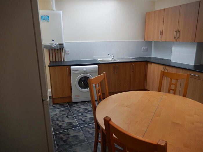 5 Bedroom Terraced House To Rent In £pppw - Grosvenor Road, Jesmond, NE2