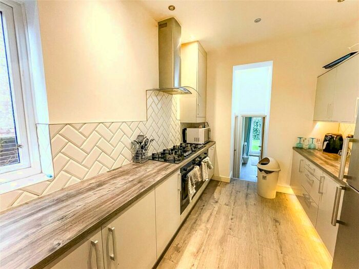 8 Bedroom Semi-Detached House To Rent In Slade Lane, Manchester, Greater Manchester, M19