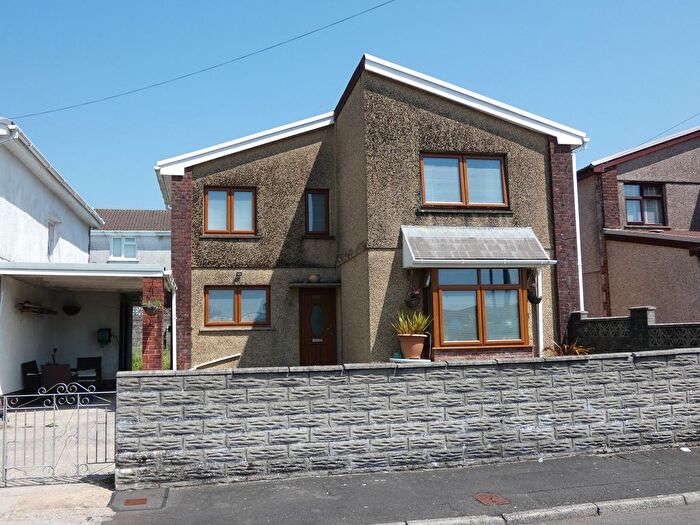 3 Bedroom Detached House For Sale In March Hywel, Cilfrew, Neath ., SA10