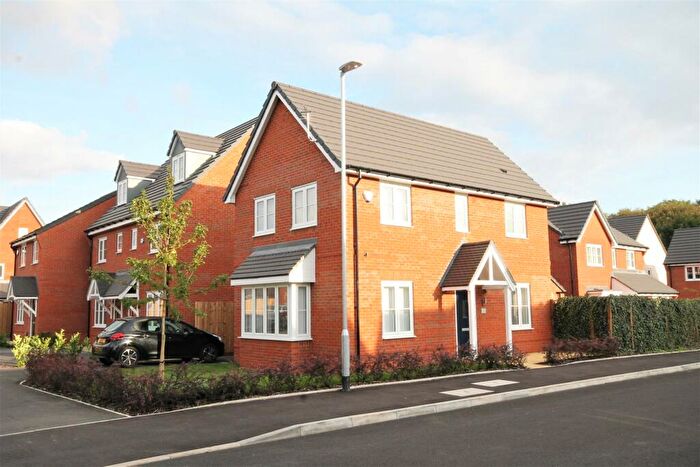 3 Bedroom Detached House To Rent In Marple Gardens, Worsley, Manchester, M28
