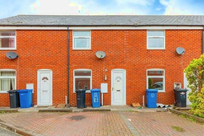 2 Bedroom House To Rent In Woodlands Court, Kettering, NN16