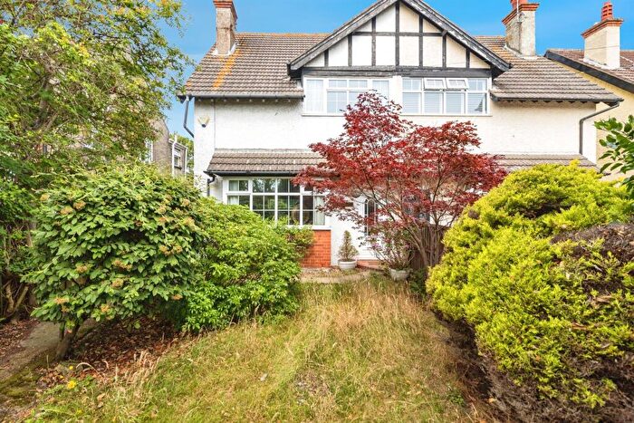 4 Bedroom Semi-Detached House For Sale In London Road South, Lowestoft, NR33