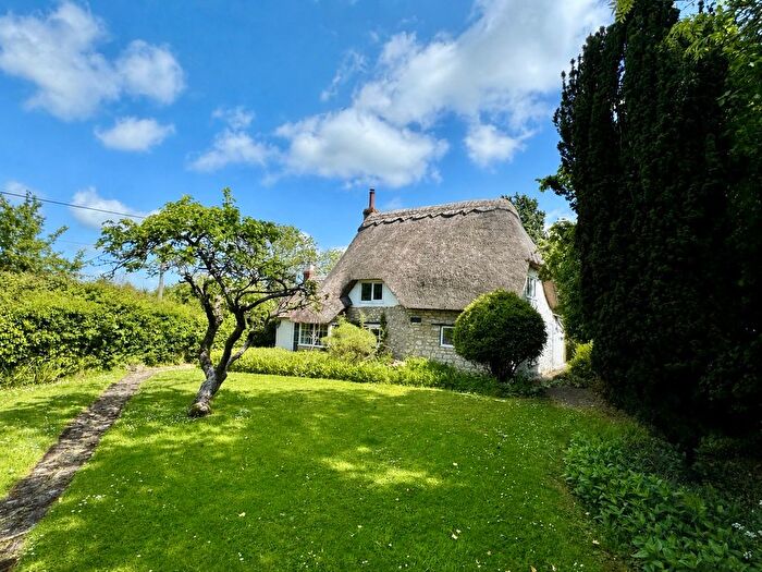 3 Bedroom Detached House For Sale In Locks Lane, The Common, Purton, SN5