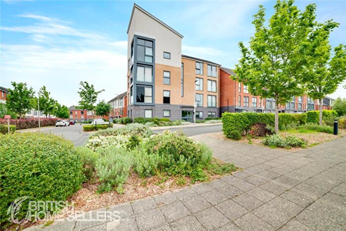 1 Bedroom Apartment For Sale In Woolhampton Way, Reading, Berkshire, RG2