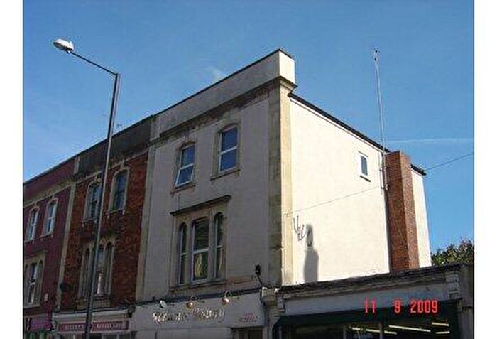 3 Bedroom Flat To Rent In St Michaels Hill Top – Ref, BS2