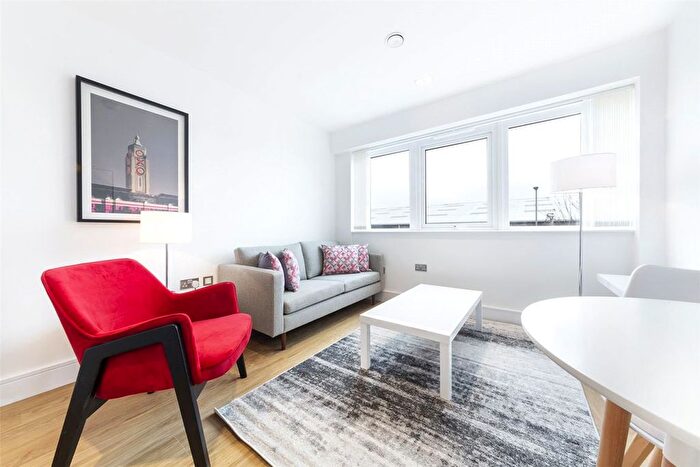1 Bedroom Flat To Rent In Laporte Way, Luton, LU4