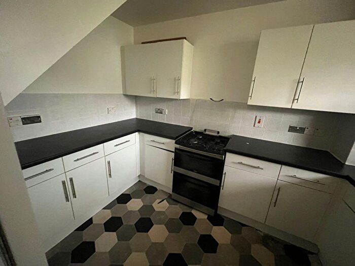 2 Bedroom Maisonette To Rent In Brownfield Street, London, E14