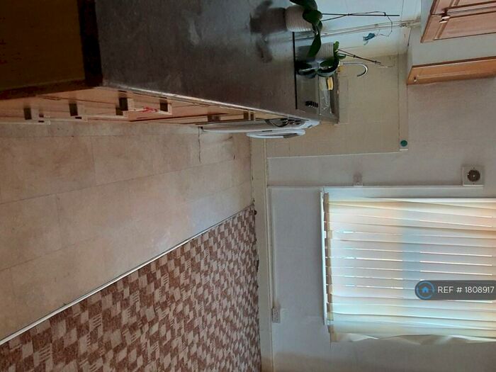 1 Bedroom Flat To Rent In Newport Lane, Stoke-On-Trent, ST6