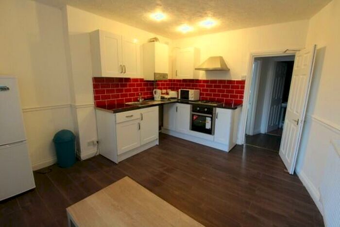 2 Bedroom Flat To Rent In Richmond Road Cardiff, CF24