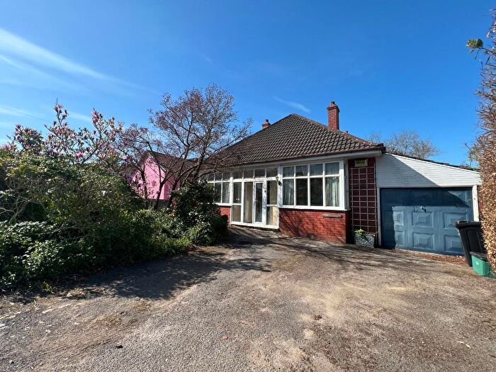 3 Bedroom Detached Bungalow For Sale In Wellsway, Keynsham, Bristol, BS31