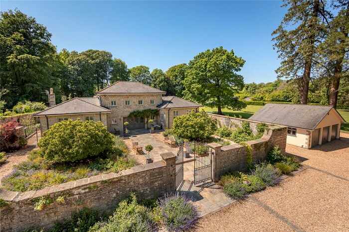 6 Bedroom Detached House For Sale In Hayeswood Road, Timsbury, Bath, Somerset, BA2