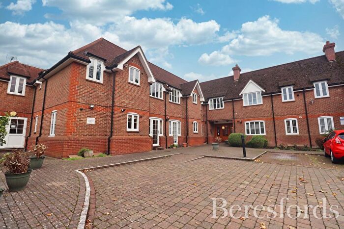 1 Bedroom Flat For Sale In Gidea Lodge, A Main Road, RM2