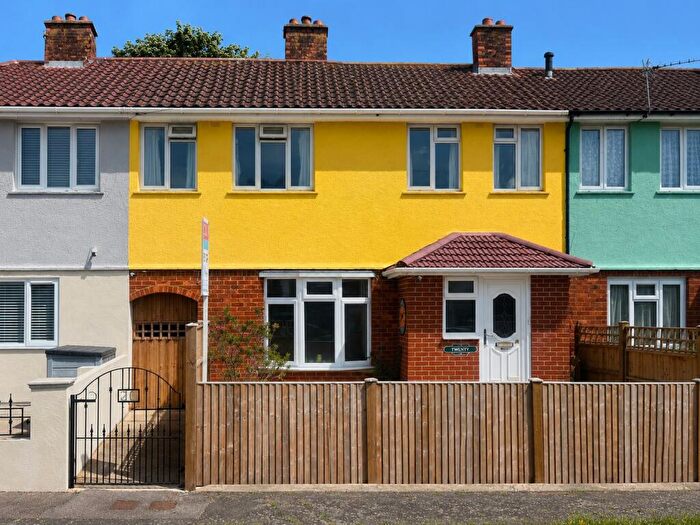 4 Bedroom Terraced House For Sale In Layton Road, Gosport, PO13