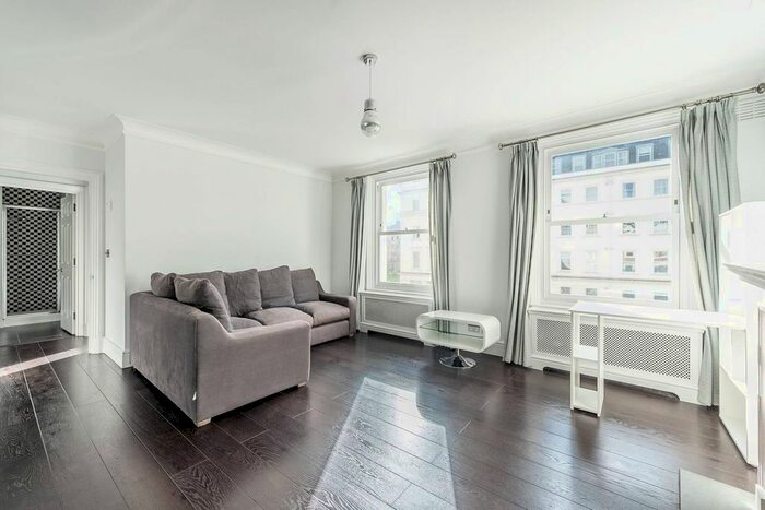 2 Bedroom Flat To Rent In Vauxhall Bridge Road, Westminster, London, SW1V
