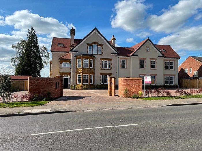 2 Bedroom Flat To Rent In Kettering Road, Spinney Hill, Northampton, NN3