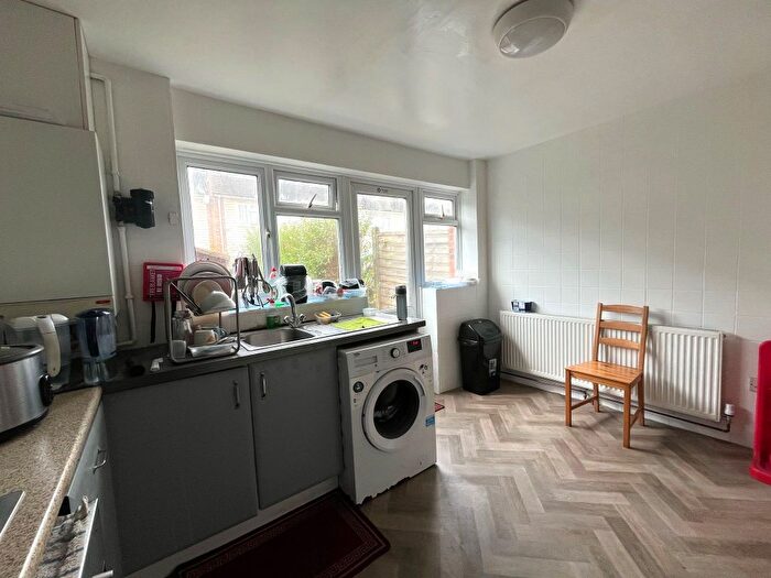 5 Bedroom Terraced House To Rent In Croombs Road, London, E16