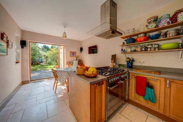 3 Bedroom Terraced House For Sale In Turberville Place, Cardiff, CF11