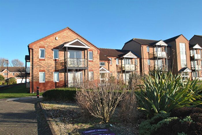 2 Bedroom Flat To Rent In Lakeside Boulevard, Lakeside, Doncaster, DN4