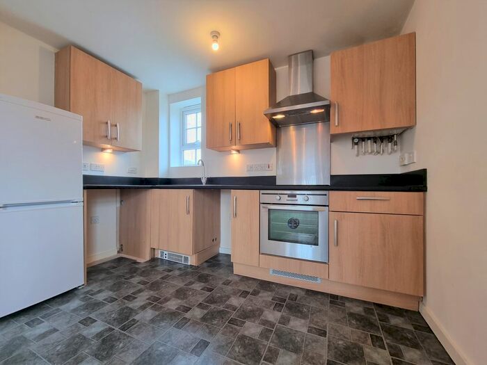 2 Bedroom Flat To Rent In Greetham Way, Syston, Leicester, LE7