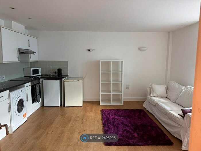 2 Bedroom Flat To Rent In Lower Parliament Street, Nottingham, NG1