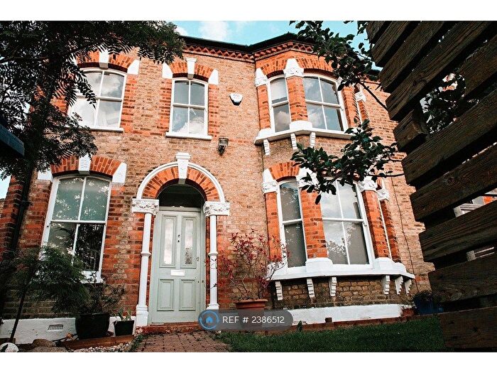 4 Bedroom Detached House To Rent In Dunstans Road, London, SE22