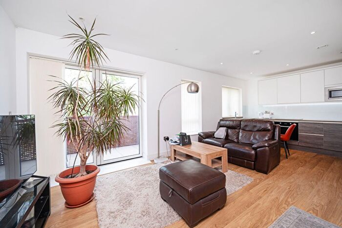 1 Bedroom Flat For Sale In Tallack Road, Leyton, London, E10