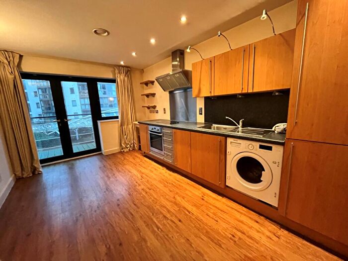 2 Bedroom Apartment To Rent In Watermarque, B16