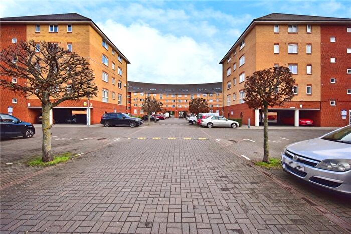 2 Bedroom Flat For Sale In St. Peters Street, Maidstone, Kent, ME16