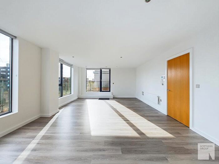 3 Bedroom Apartment To Rent In Apt . :: Flint Glass Wharf, M4