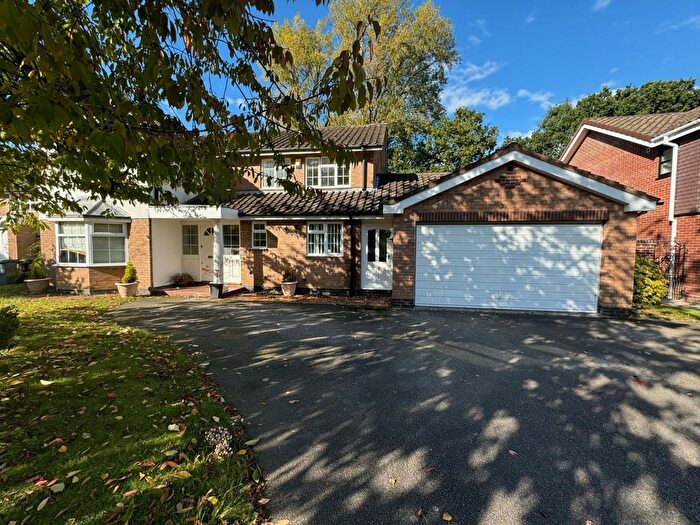 5 Bedroom Detached House To Rent In Welcombe Grove, Solihull, West Midlands, B91