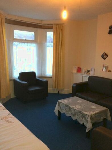 1 Bedroom Flat To Rent In Sixth Avenue, London, E12