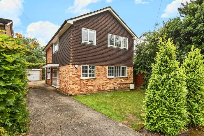 4 Bedroom Detached House To Rent In Brookdene Drive, Northwood, HA6