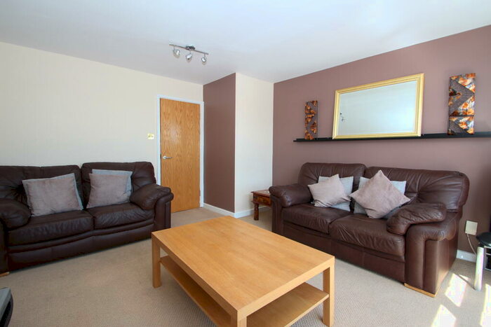 2 Bedroom Apartment To Rent In Mariners Wharf, Newcastle Quayside, NE1