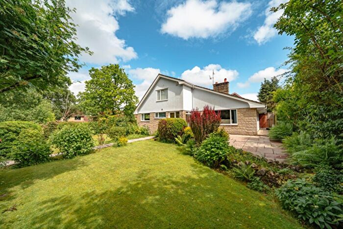 4 Bedroom Detached House For Sale In Manor Way, Failand, Bristol, Avon, BS8