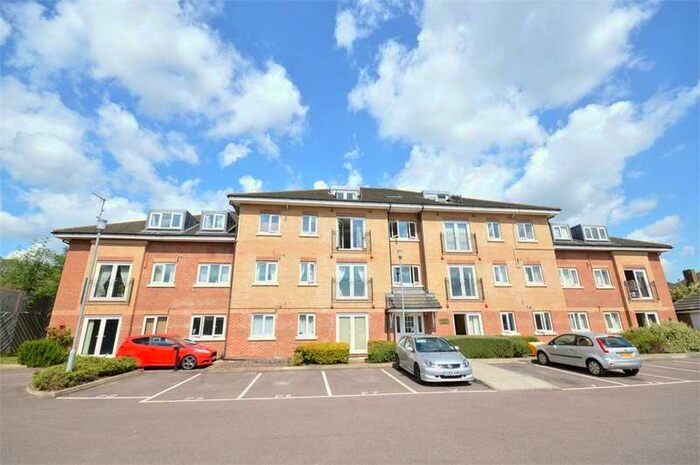 2 Bedroom Apartment To Rent In Flat 27 Chalkdell House, 42 Loweswater Close, Watford, Hertfordshire, WD25