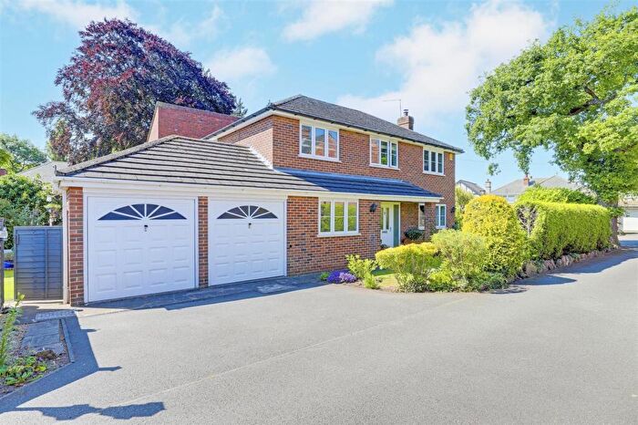 4 Bedroom Detached House For Sale In Bostocks Lane, Sandiacre, NG10