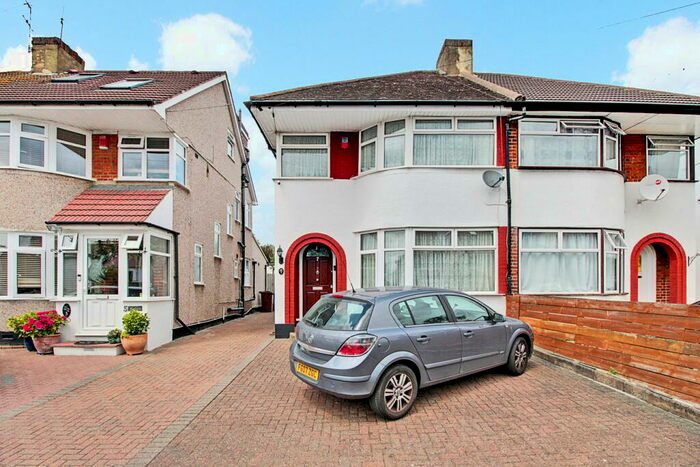 3 Bedroom Semi-Detached House To Rent In Felbridge Avenue, Stanmore, HA7