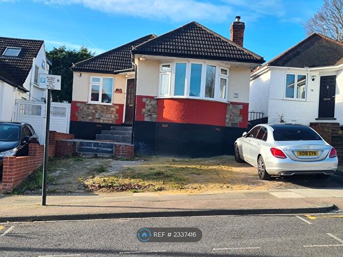 2 Bedroom Bungalow To Rent In Milton Avenue, Barnet, EN5