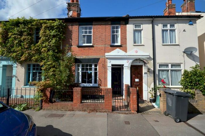 2 Bedroom Terraced House To Rent In Manor Road, Chelmsford, CM2