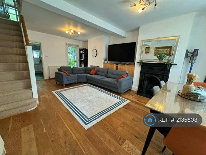 2 Bedroom Semi-Detached House To Rent In South Road, London, N9