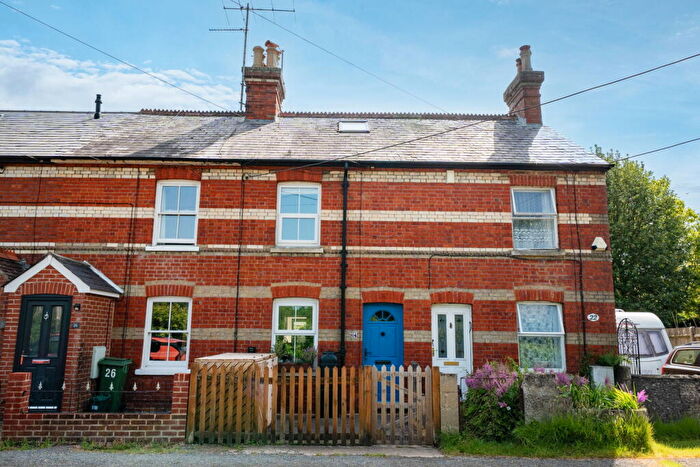 3 Bedroom Terraced House For Sale In Kingsclere Road, Overton, Basingstoke, RG25