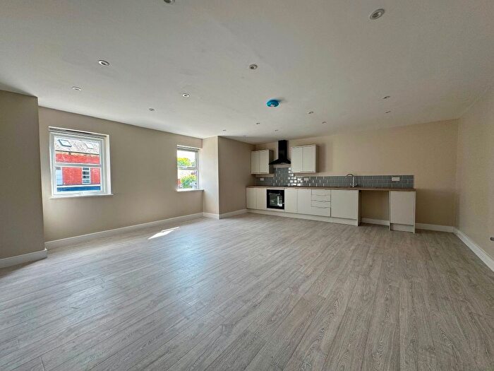 3 Bedroom Flat To Rent In Park View, Whitley Bay, NE26