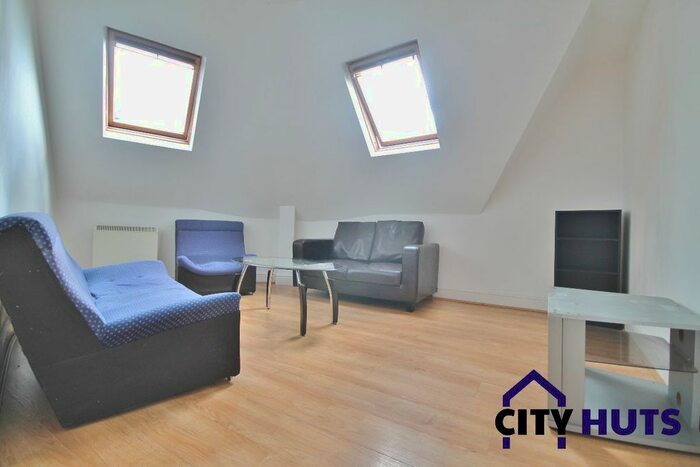 4 Bedroom Flat To Rent In Criterion Mews, Archway, N19