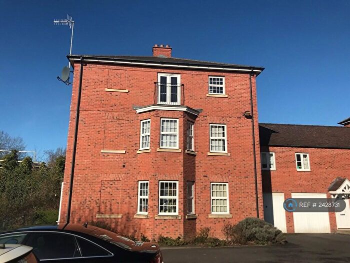 2 Bedroom Flat To Rent In St. Peters Way, Stratford-Upon-Avon, CV37