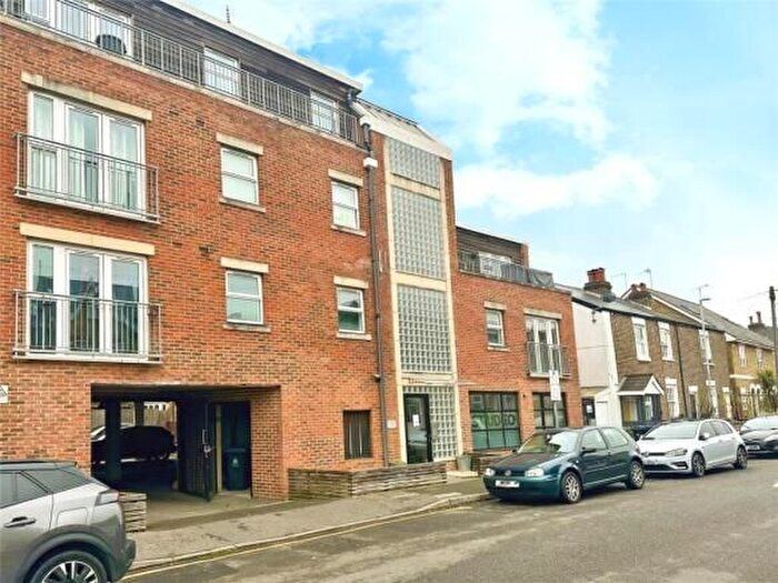 1 Bedroom Flat For Sale In Flat, , Southsea Road, Kingston Upon Thames, KT1
